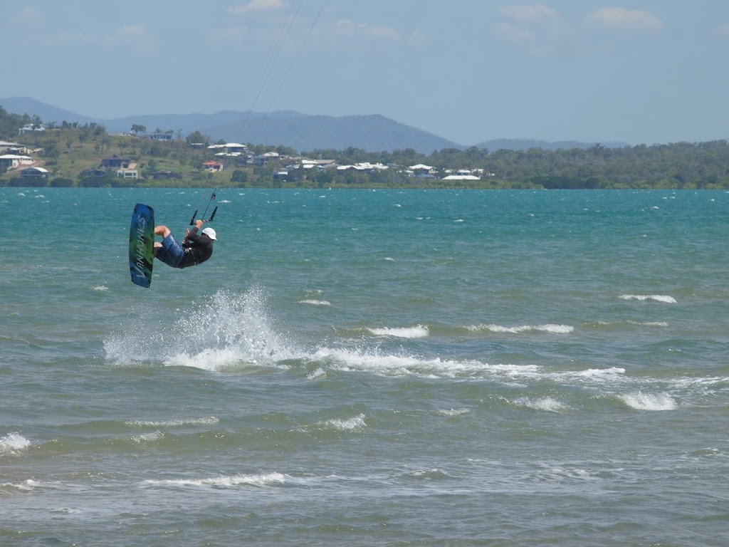 Australian Kitesurfing Academy KITEOZ | 1 Thomas St, Bowen QLD 4805, Australia | Phone: 0400 404 040