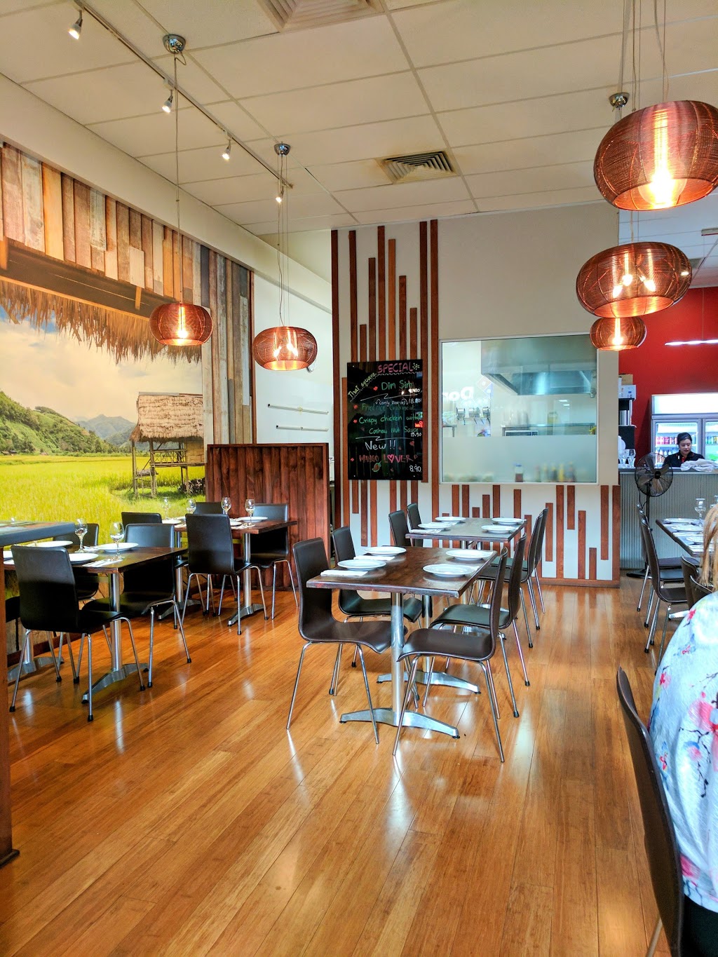 Thai Square | Erskine Park Shopping Centre, 25 Peppertree Drive, Erskine Park NSW 2759, Australia | Phone: (02) 8604 9107