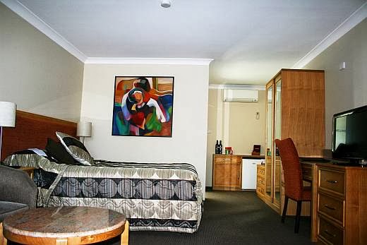 Winning Post Motor Inn | lodging | 101 Church St, Mudgee NSW 2850, Australia | 0263723333 OR +61 2 6372 3333
