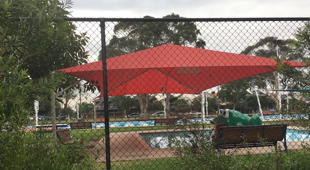 Queens Park Outdoor Pool | Pascoe Vale Rd &, The Strand, Moonee Ponds VIC 3039, Australia | Phone: (03) 9375 3651