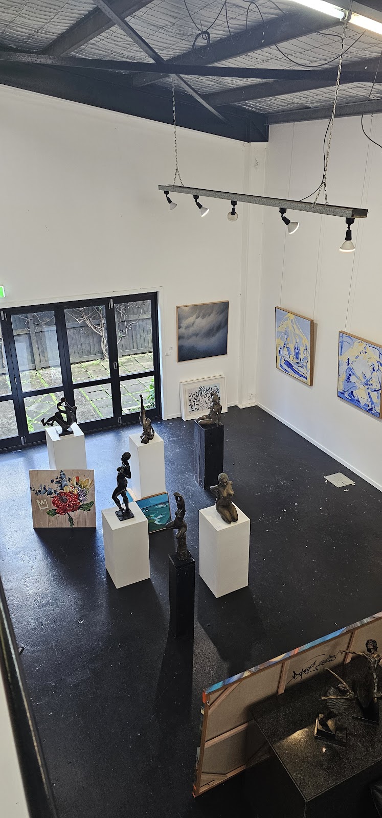 Thomgallery | 6 Fern Pl, Byron Bay NSW 2481, Australia | Phone: 0411 813 999