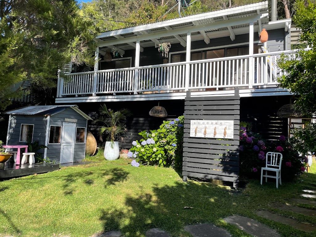 Mackerel Beach Wellness Lodge | lodging | 17 Diggers Cres, Great Mackerel Beach NSW 2108, Australia | 0409991308 OR +61 409 991 308