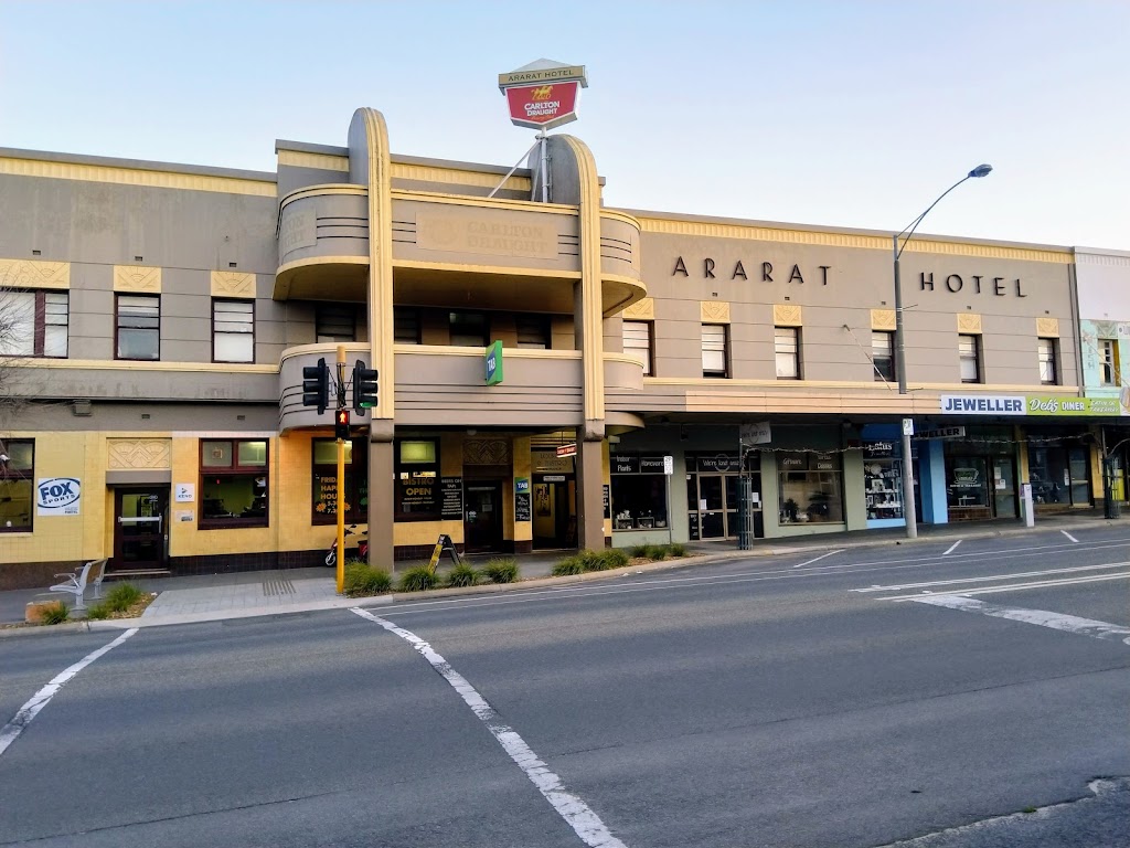 Ararat Hotel | lodging | 130 Barkly St, Ararat VIC 3377, Australia | 0353522477 OR +61 3 5352 2477