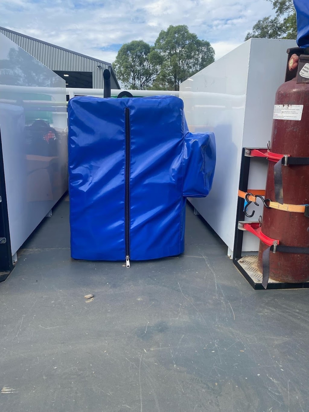 Grey FoxTrimming Pty Ltd | 74-80 The Grange Rd, Gleneagle QLD 4285, Australia | Phone: 0418 870 480