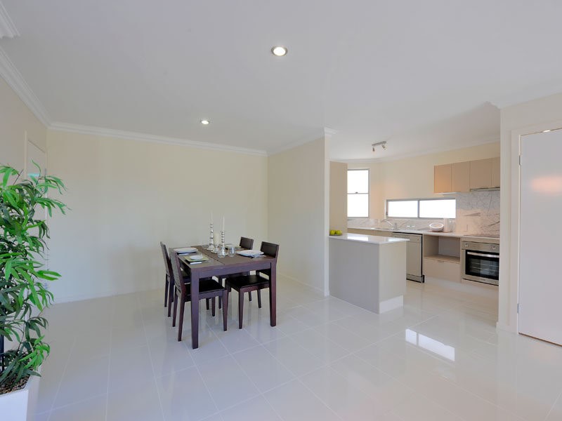 Dinas Estate Agents | 25 The Point, Mount Martha VIC 3934, Australia | Phone: (03) 5988 3358