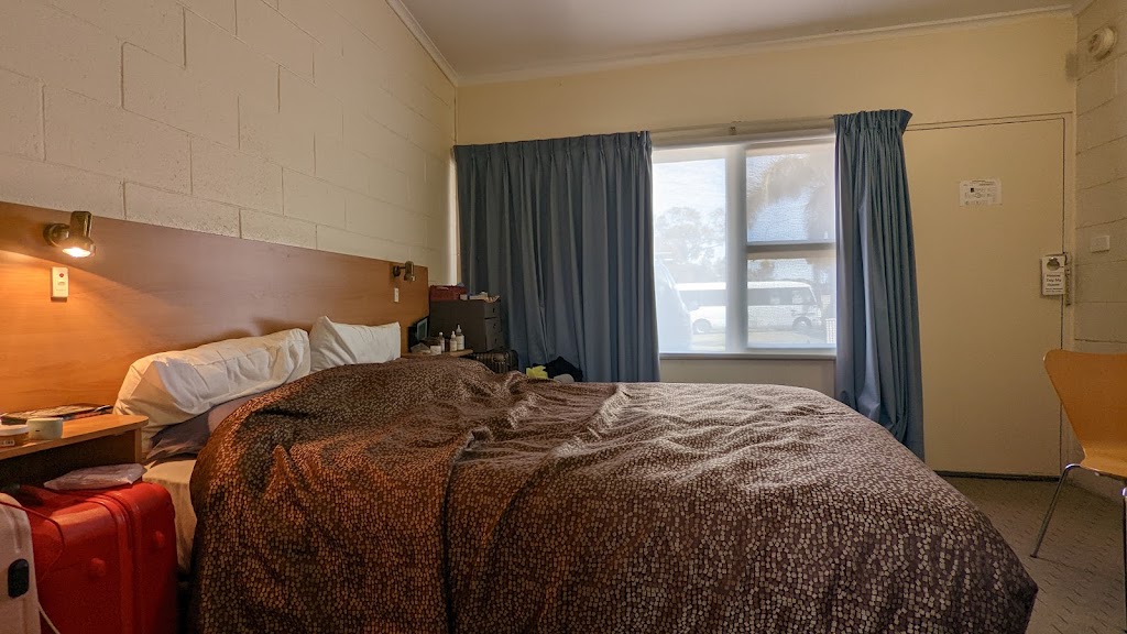 East West Motel and Restaurant | 66-76 McKenzie St, Ceduna SA 5690, Australia | Phone: (08) 8625 2101