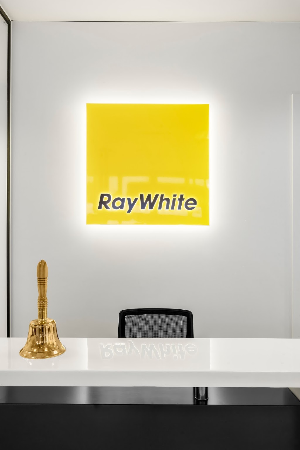 Ray White Forest Hill | 27-29 Mahoneys Rd, Forest Hill VIC 3131, Australia | Phone: (03) 8845 0888