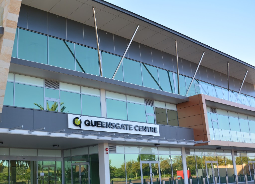 Queensgate Medical Centre | hospital | Suite 6, Queensgate Centre, 1st floor/2 Queensgate Dr, Canning Vale WA 6155, Australia | 0894561811 OR +61 8 9456 1811
