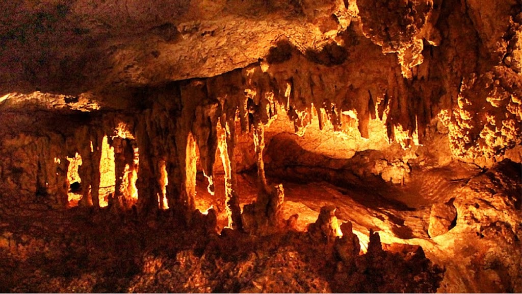 Capricorn Caves | tourist attraction | 30 Olsens Caves Rd, The Caves QLD 4702, Australia | 0749342883 OR +61 7 4934 2883