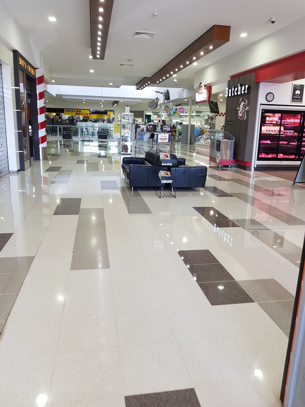 The Ridge Shoppingworld | 445-455 Hume St, Kearneys Spring QLD 4350, Australia | Phone: (07) 4636 1896