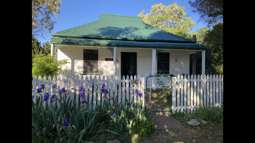 Lavender Cottage Sofala | 141 Upper Turon Rd, Sofala NSW 2795, Australia | Phone: 0418 168 783
