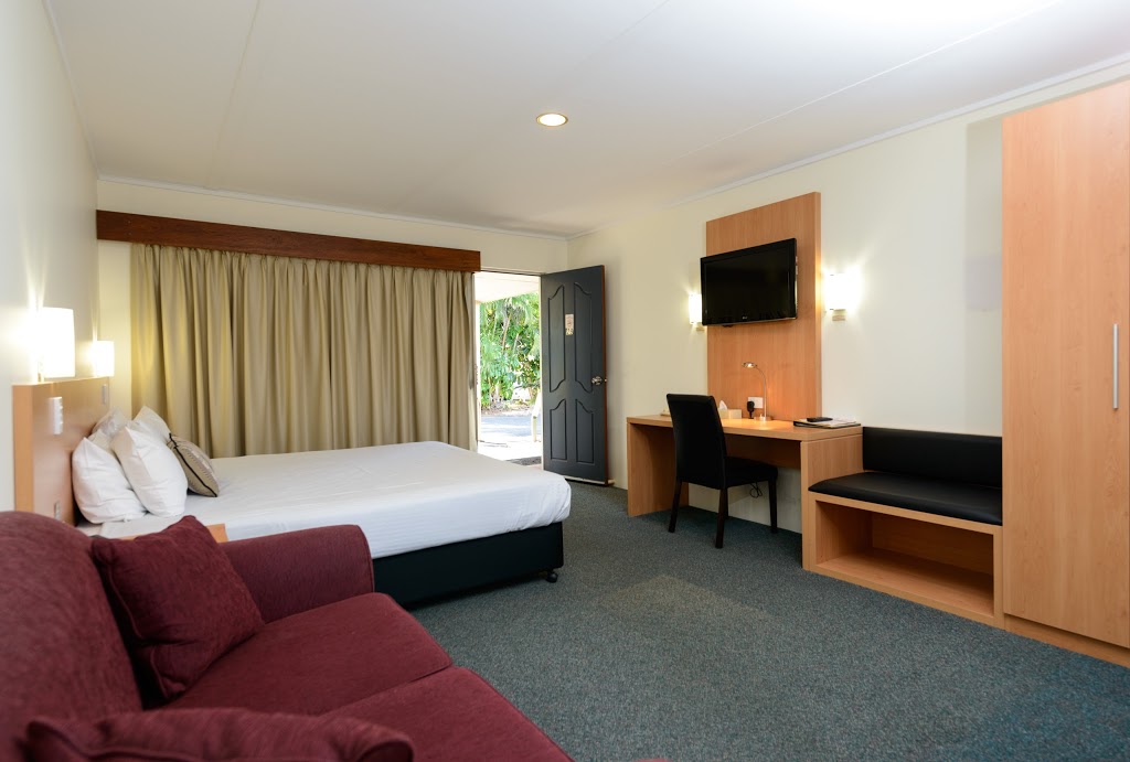 Country Comfort Bundaberg | lodging | 73 Takalvan St, Millbank QLD 4670, Australia | 0741512365 OR +61 7 4151 2365