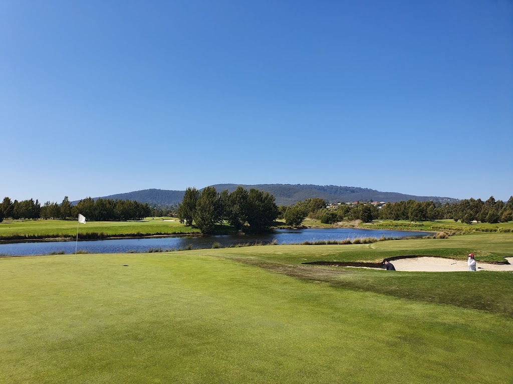 Waterford Valley Golf Course | 161 Bunjil Way, Knoxfield VIC 3180, Australia | Phone: (03) 9753 3200