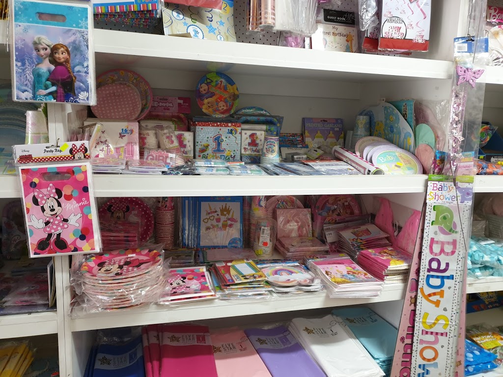 Ollys Party Shop | 31 Dell St, Woodpark NSW 2164, Australia | Phone: (02) 9681 4118