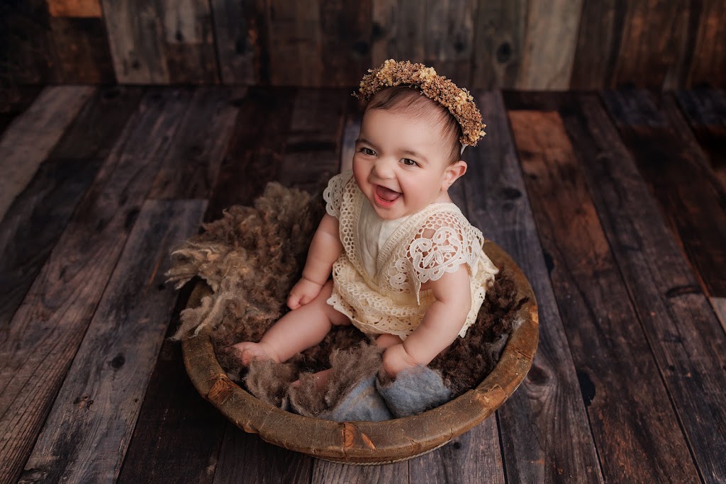 Stelle Studio - Family and Newborn Photography | 14 Hughes Ave, Harrington Park NSW 2567, Australia | Phone: 0424 771 229