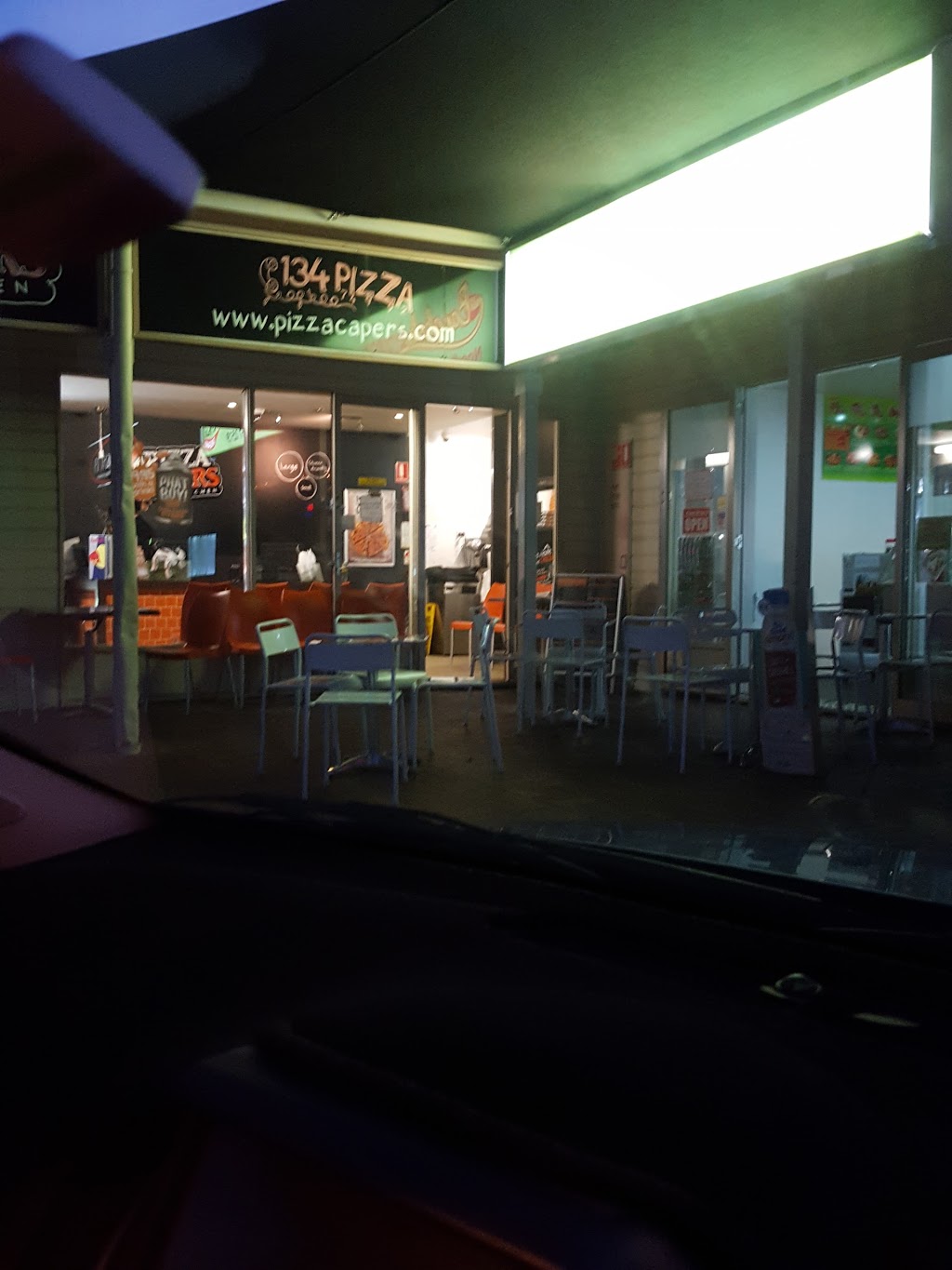 Pizza Capers | 235 Sinnamon Rd, Jindalee QLD 4074, Australia | Phone: (07) 3279 7100
