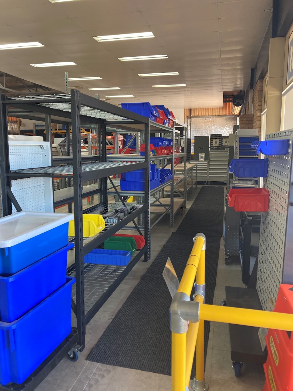 Instant Racking Kalgoorlie | 213 Boulder Rd, South Kalgoorlie WA 6530, Australia | Phone: (08) 9091 5151