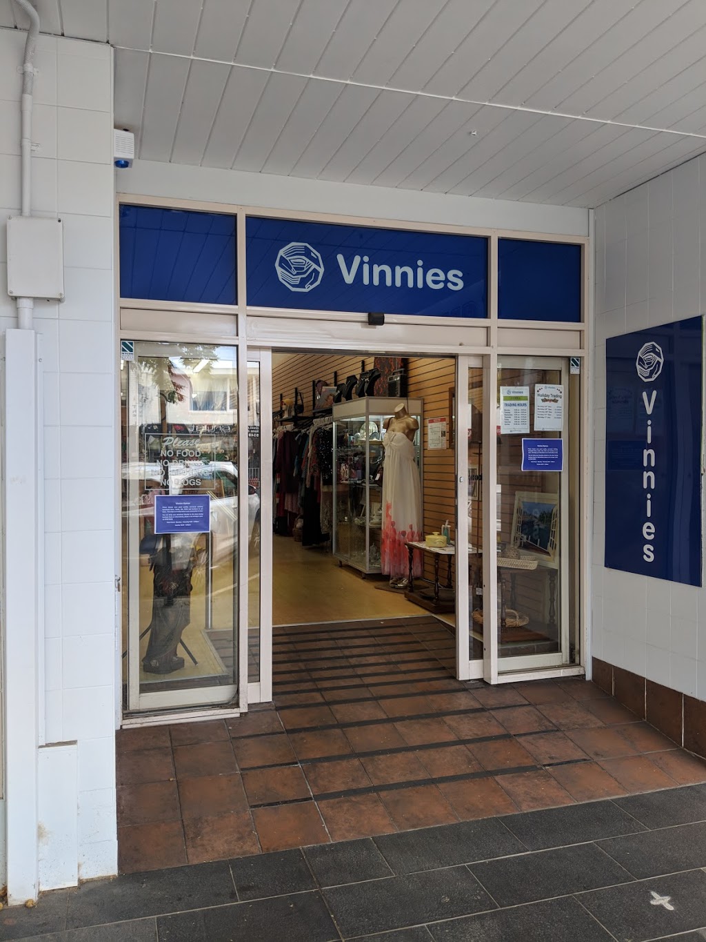 Vinnies | 83 Gymea Bay Rd, Gymea NSW 2227, Australia | Phone: (02) 9526 1814