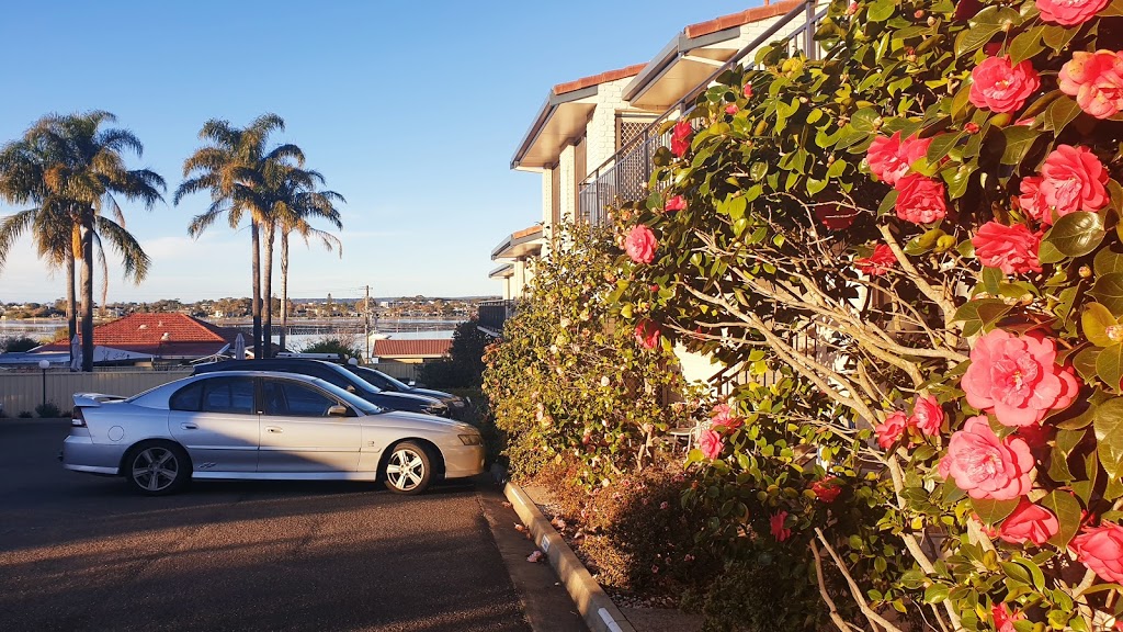 Capri Apartments | 38/40 Main St, Merimbula NSW 2548, Australia | Phone: (02) 6495 2367