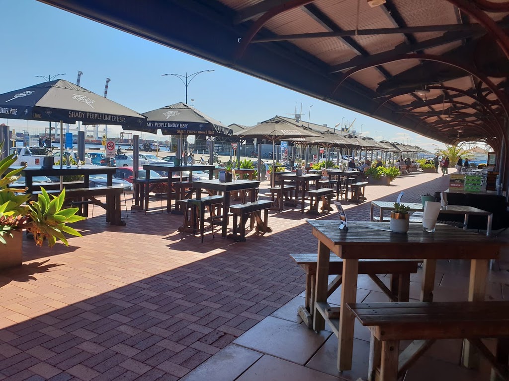 Freo Harbour Bar | restaurant | E Shed Markets, 1 Peter Hughes Dr, Fremantle WA 6160, Australia | 0439705550 OR +61 439 705 550