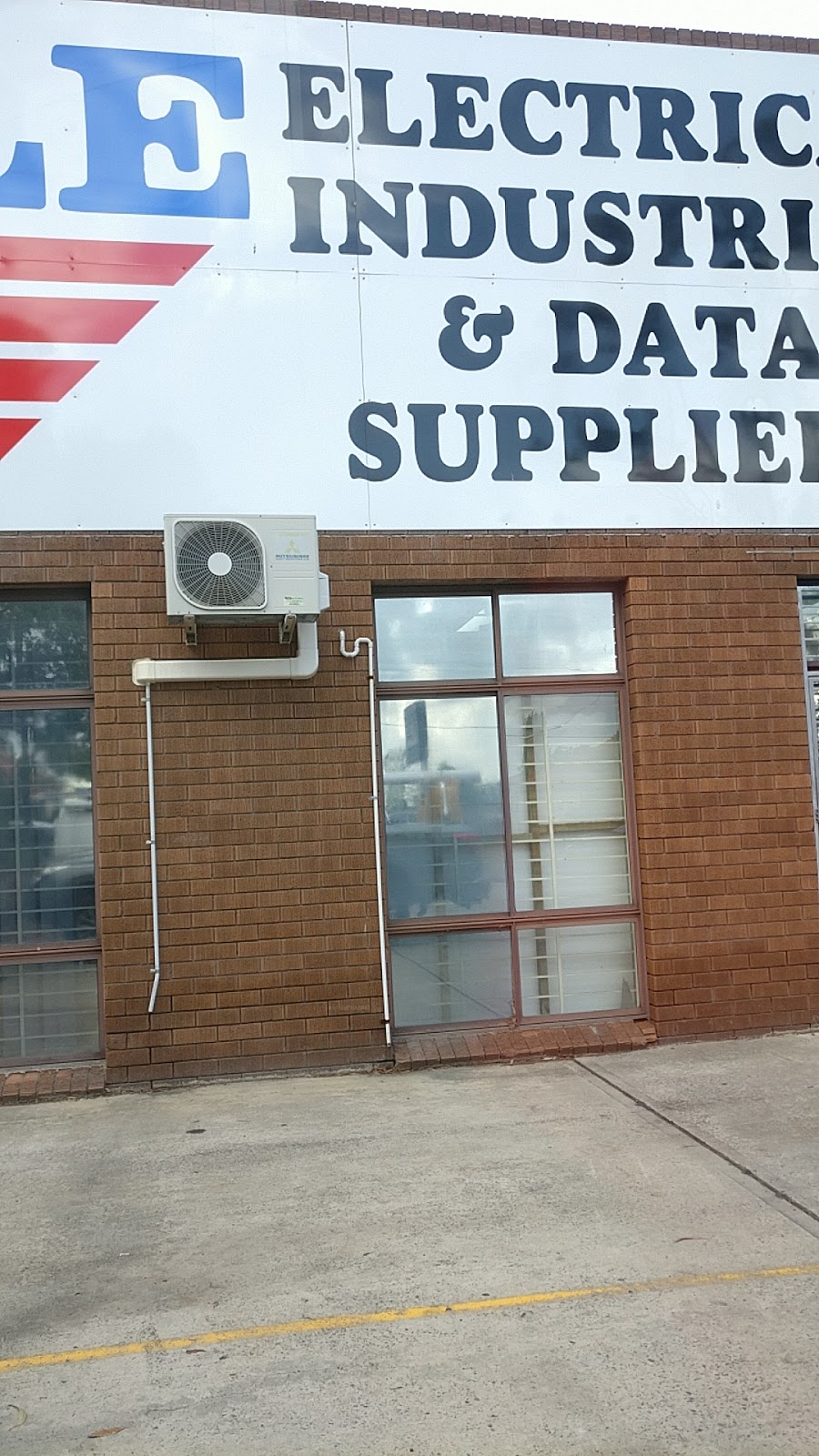 TLE Electrical Lakemba | store | 91 Chapel St, Roselands NSW 2196, Australia | 0297404756 OR +61 2 9740 4756