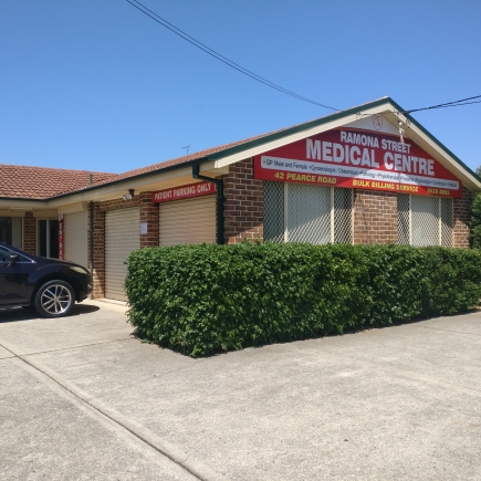 Ramona Street Medical Centre | hospital | 42 Pearce Rd, Quakers Hill NSW 2763, Australia | 0296268865 OR +61 2 9626 8865