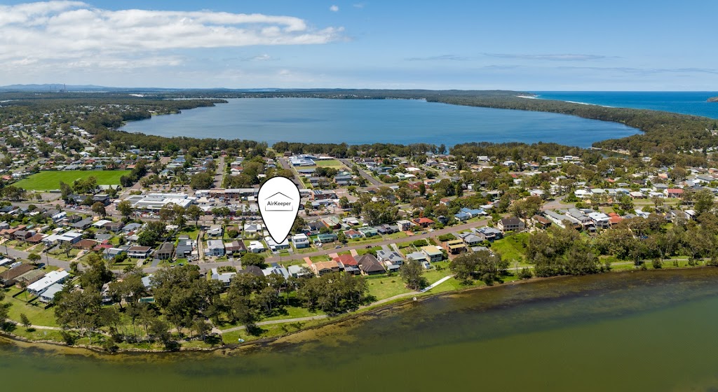 Spa and Chill Lodge Budgewoi | 83 Diamond Head Dr, Budgewoi NSW 2262, Australia | Phone: 0414 294 840