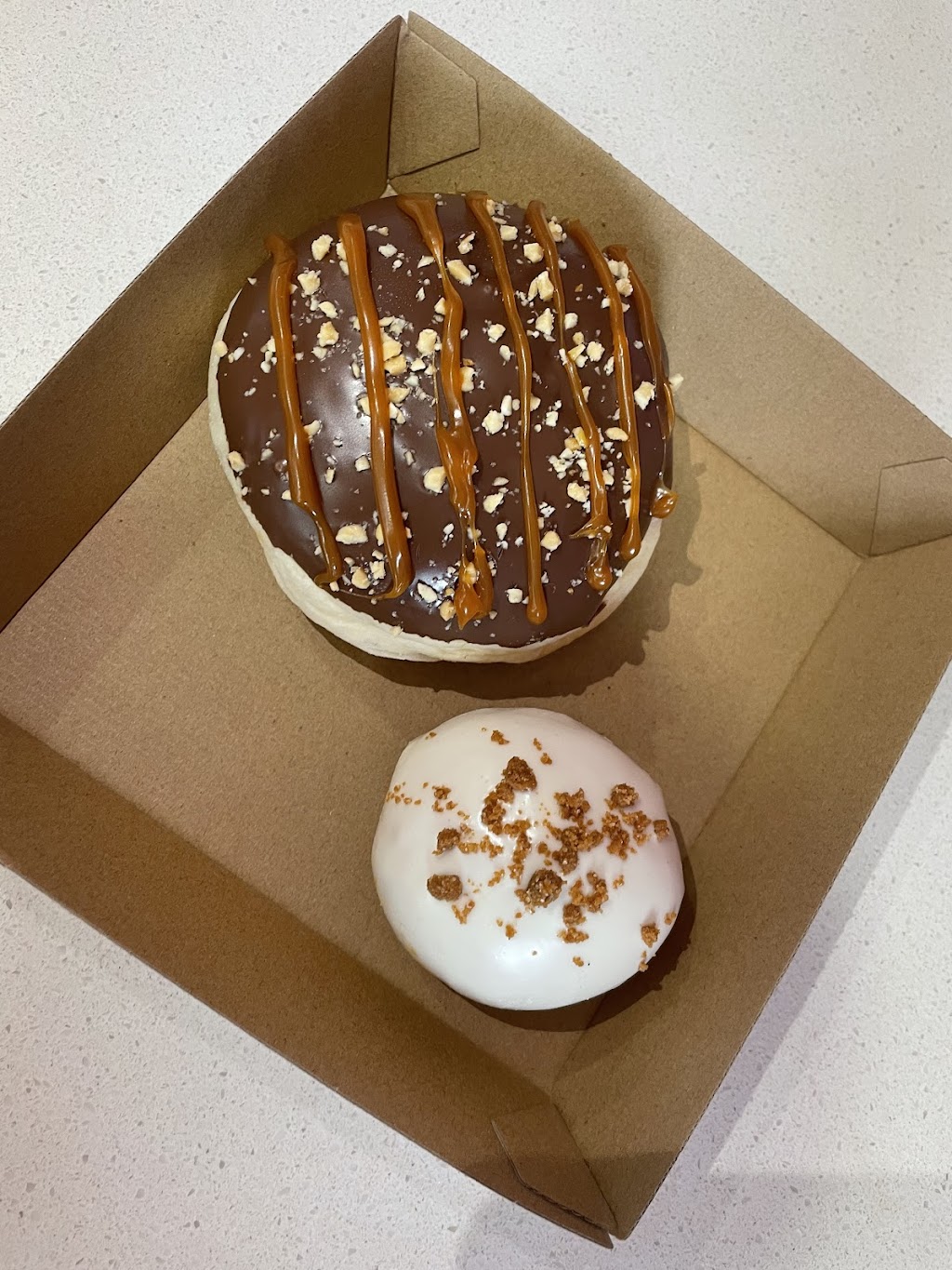 Alonsos Donuts Great Ocean Road | 3/141 Great Ocean Rd, Anglesea VIC 3230, Australia | Phone: (03) 5261 8800