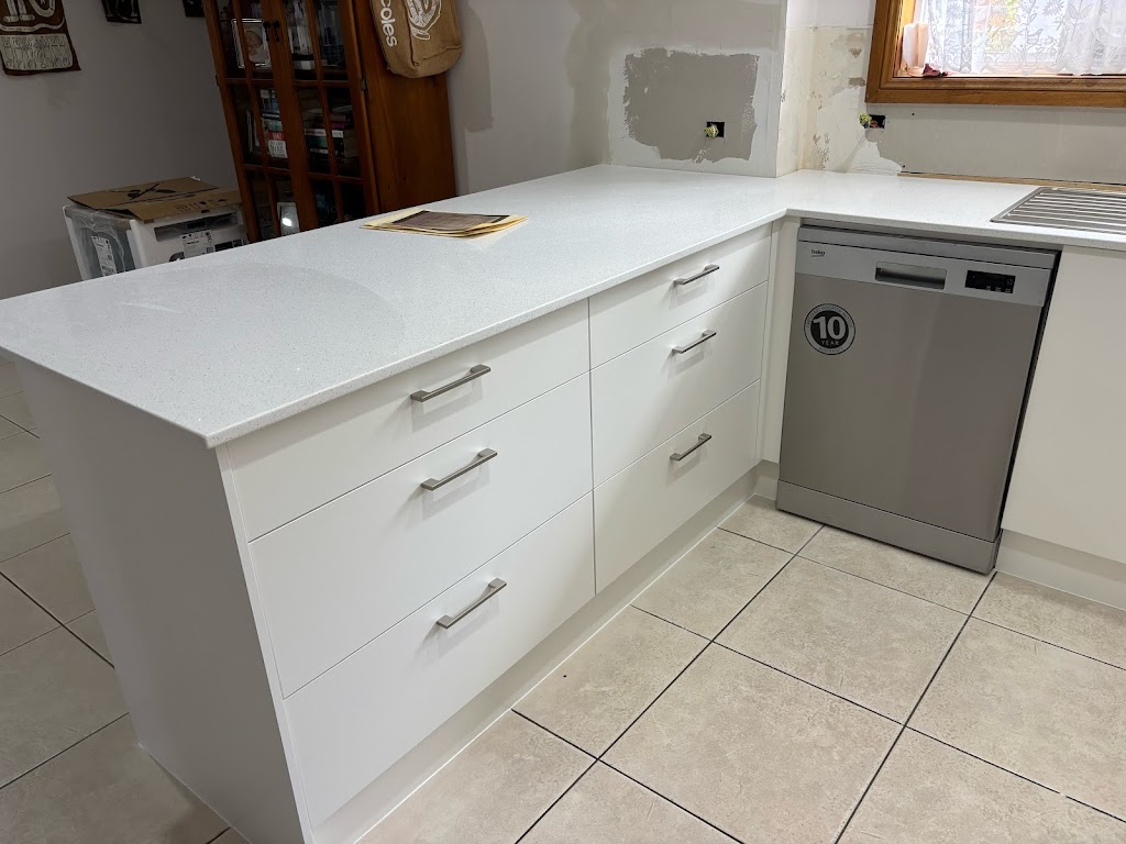Piscopo Kitchens Plus | 42 Kularoo Dr, Forster NSW 2428, Australia | Phone: 0414 423 165