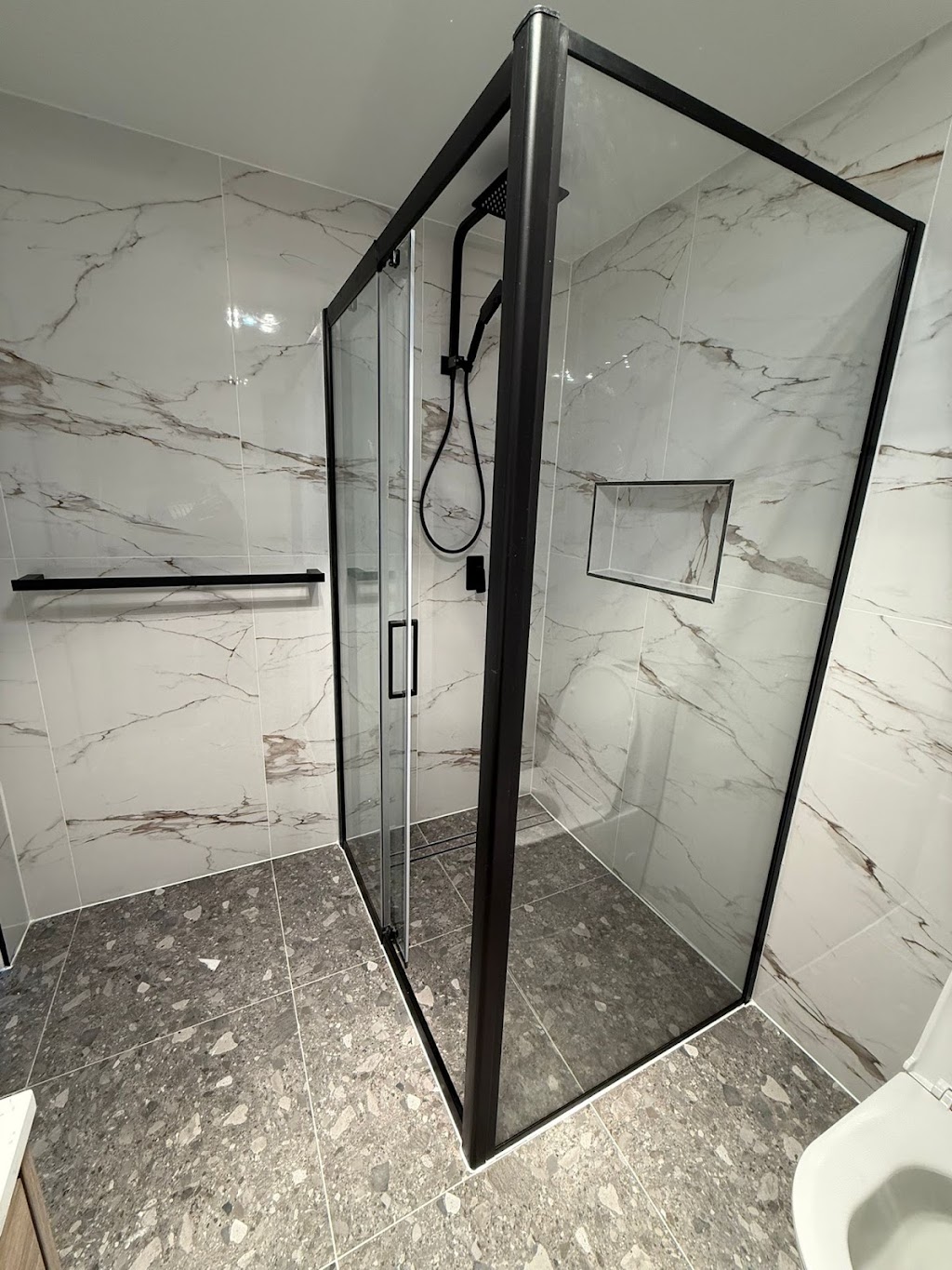 Renovation Yasin | 15 Cooper St, Springvale South VIC 3172, Australia | Phone: 0424 117 006