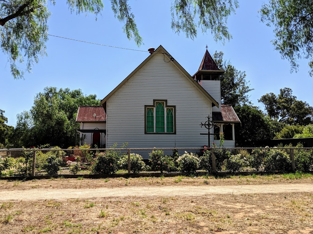 St Saviours Anglican Church | church | 43 Peppercorn Way, Serpentine VIC 3517, Australia