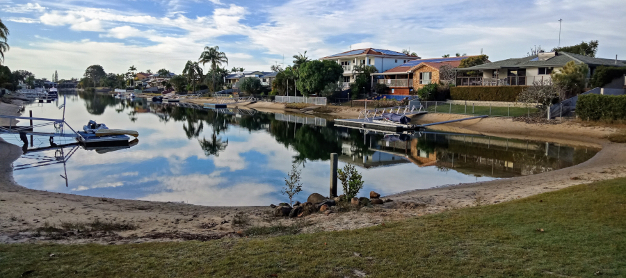 Gold Coast Fishing Spots - Lake Wonderland Park | park | Rio Vista Blvd, Mermaid Waters QLD 4218, Australia