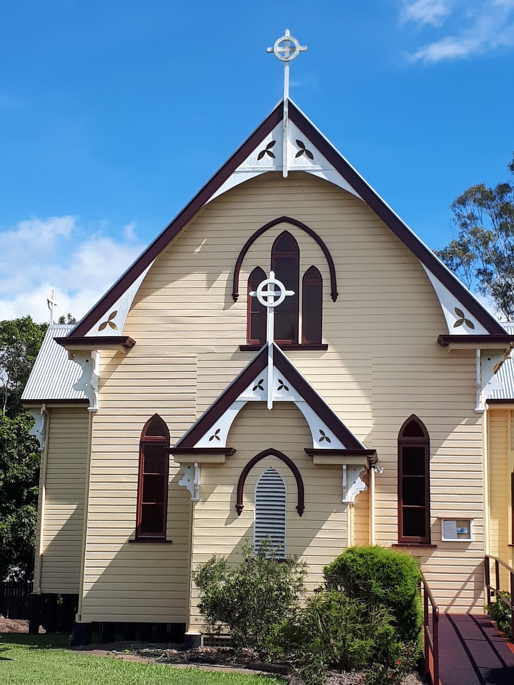 Saint Patricks Catholic Church | church | 3 Mulgrave Rd, Yungaburra QLD 4884, Australia | 0740911125 OR +61 7 4091 1125