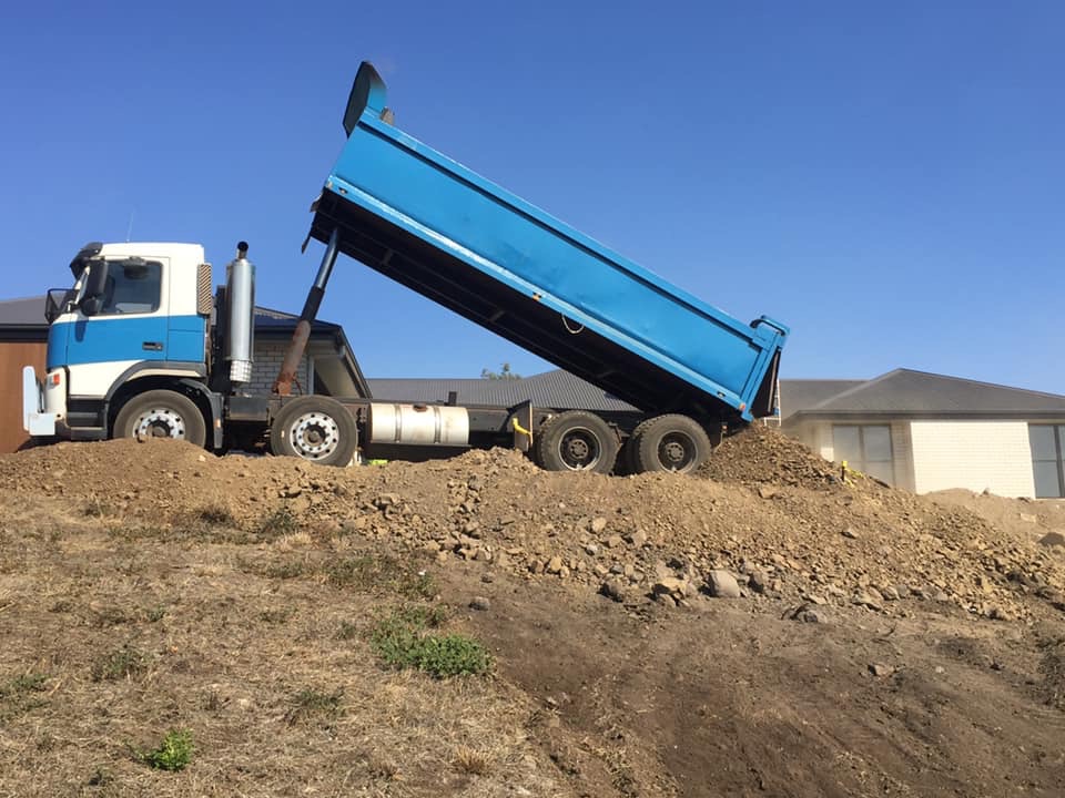 Landscaping and Water Cartage | 480 South St, Harristown QLD 4350, Australia | Phone: (07) 4633 3566