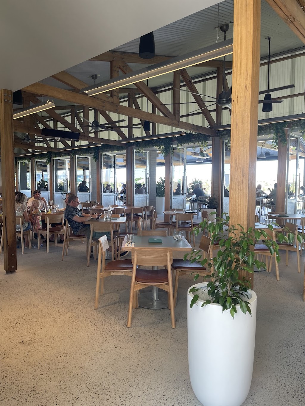 4 Pines Landers Pocket | 2/40 The Cct, Brisbane Airport QLD 4008, Australia | Phone: (07) 3087 7800