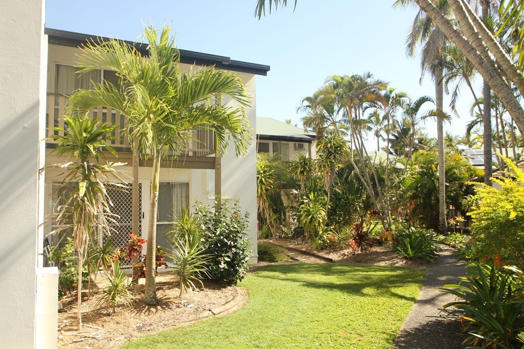 The Shores Holiday Apartments | campground | 9 Pacific Dr, Blacks Beach QLD 4740, Australia | 0749549444 OR +61 7 4954 9444
