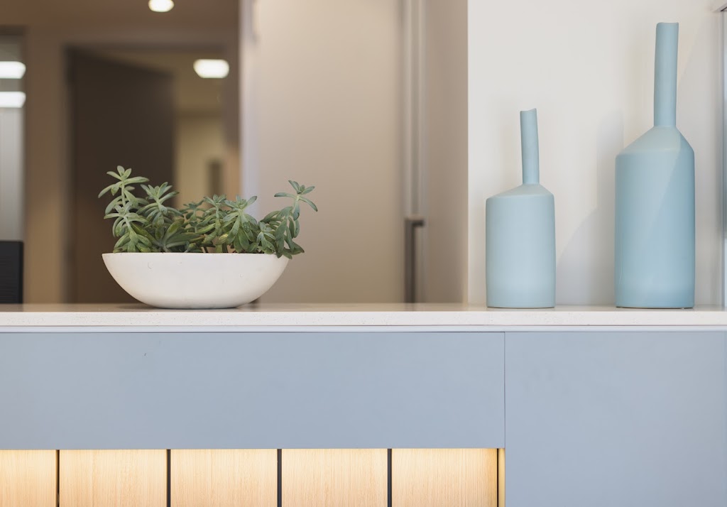 Lakeside Dental Studio | Ground Floor, Paris Apartments, 5/2 Belmont St, Swansea NSW 2281, Australia | Phone: (02) 4971 3366