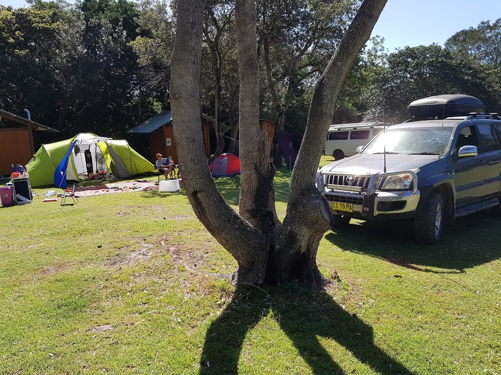 Hungry Gate campground | campground | Hungry Campground Rd, Hat Head NSW 2440, Australia | 0265616700 OR +61 2 6561 6700