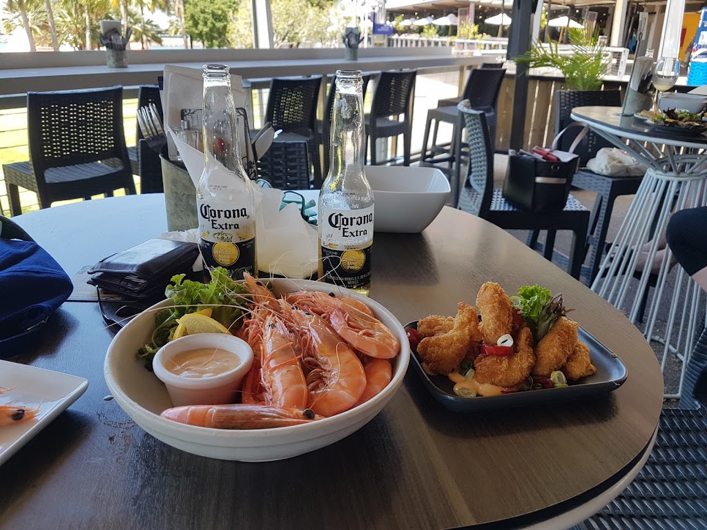Oyster Bar Darwin | restaurant | 19 Kitchener Dr, Darwin City NT 0800, Australia | 0889812242 OR +61 8 8981 2242