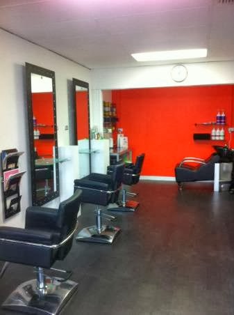 Style Lounge Ninety Two | hair care | 4/92-98 Tapleys Hill Rd, Glenelg North SA 5045, Australia | 0430511447 OR +61 430 511 447