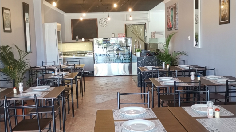 Italys Mirror Pty Ltd | restaurant | 3/29 coolibah st, Myall St, Southport QLD 4215, Australia | 0755112706 OR +61 7 5511 2706