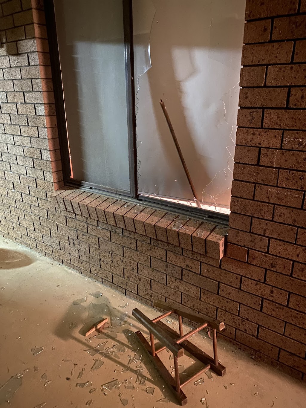 Glasstek Glazing And Security | Shop 5/20 Blackburn Rd, Ulladulla NSW 2539, Australia | Phone: 0421 318 538