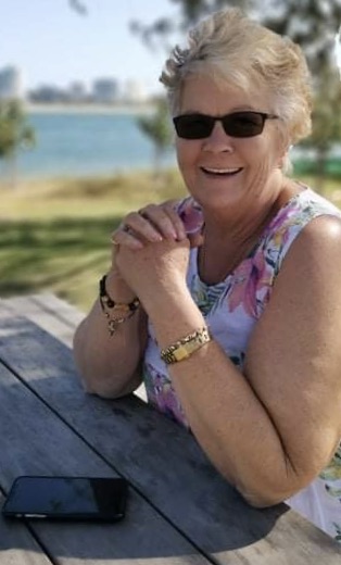 Maureen Brownlie - Reach Past The Stars | 26, Dalby QLD 4405, Australia | Phone: 0416 867 887