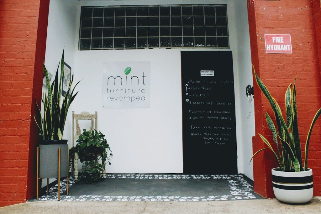 Mint Furniture Revamped (403 Pakington St) Opening Hours