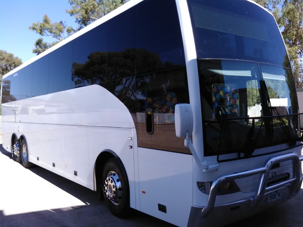 Whitmores Bus Lines | 11 Wright St, Boort VIC 3537, Australia | Phone: (03) 5455 2226