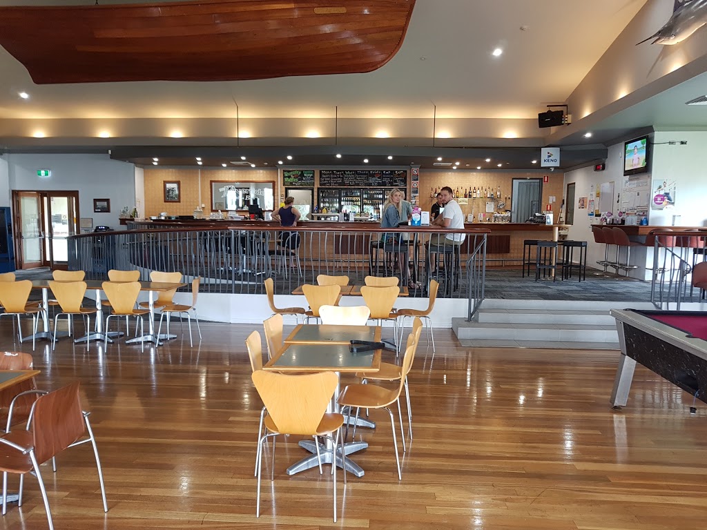 Riverside Tavern | restaurant | 92 New Entrance Rd, South West Rocks NSW 2431, Australia | 0265665700 OR +61 2 6566 5700