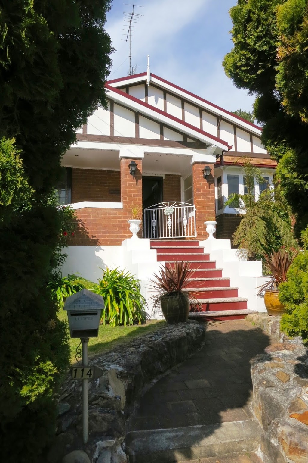 Silvermist | real estate agency | 114 Lurline St, Katoomba NSW 2780, Australia | 0411700523 OR +61 411 700 523