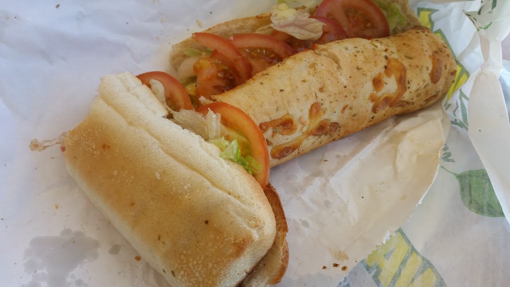 Subway® Restaurant | restaurant | shop 4/1 Peachtree Rd, Penrith NSW 2750, Australia | 0247223396 OR +61 2 4722 3396