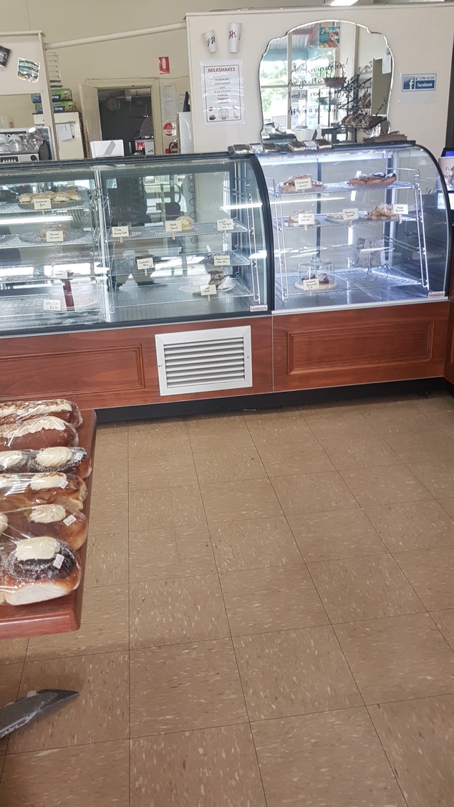 Ardrossan Bakery | bakery | 39 First St, Ardrossan SA 5571, Australia | 0888373015 OR +61 8 8837 3015