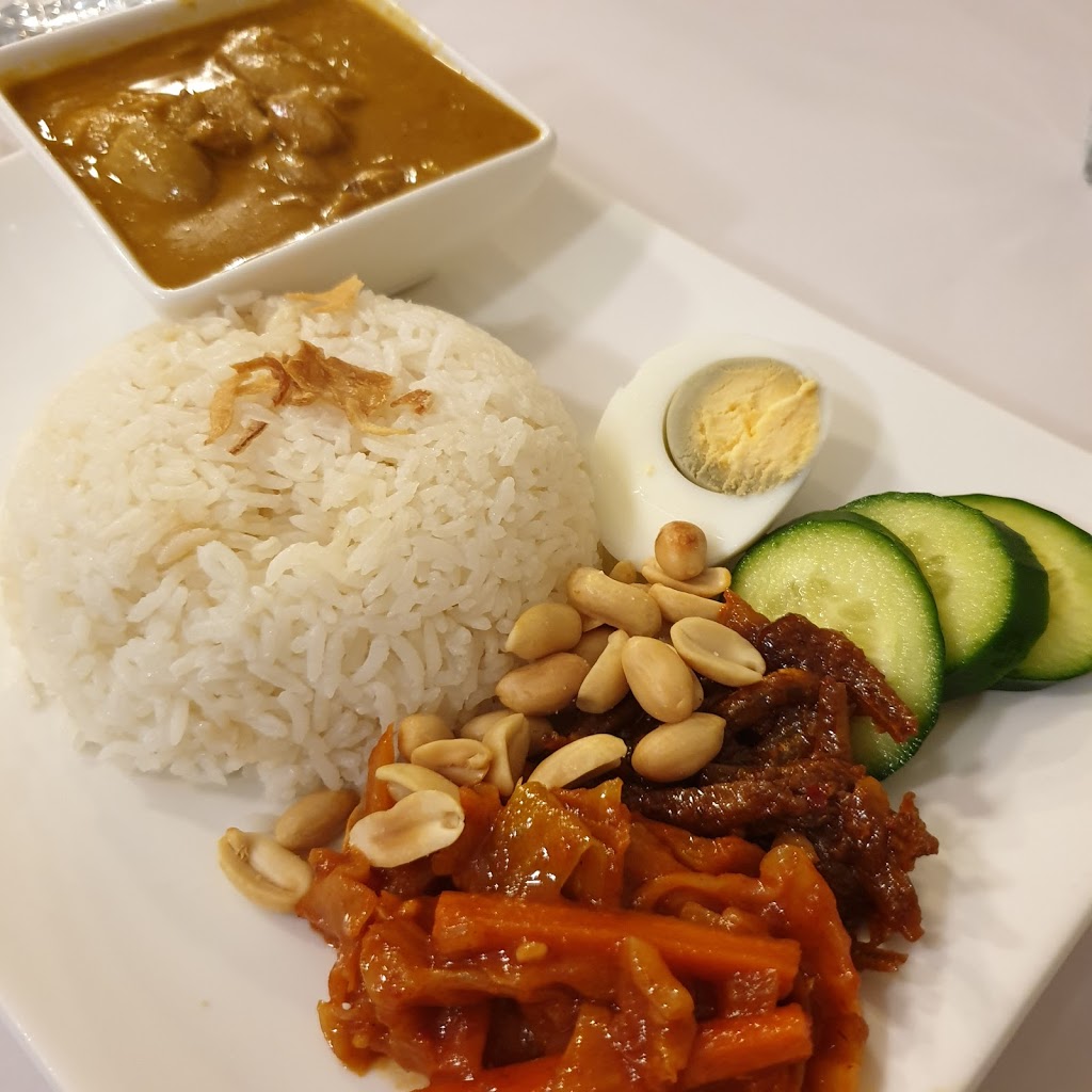 Malaysian Mamak Kitchen Asian Fusion Cafe & Restaurant | restaurant | comma, 8 Lloyd St, Strathmore VIC 3041, Australia | 0393796595 OR +61 3 9379 6595